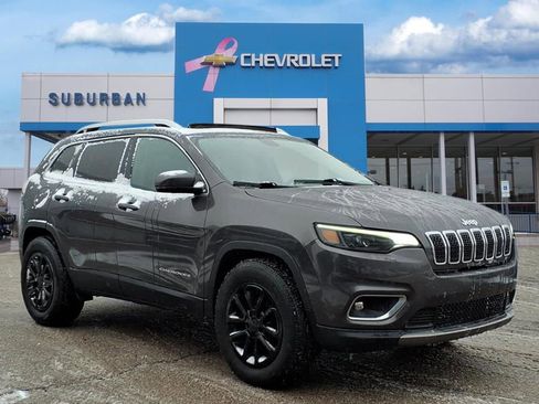 Used 2019 Jeep Cherokee Limited image 3