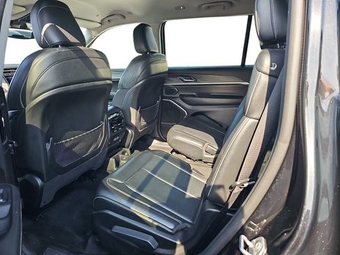 Used 2022 Jeep Grand Cherokee L Limited RWD image 14