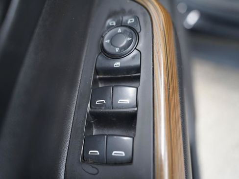 Used 2017 GMC Acadia SLE FWD image 23