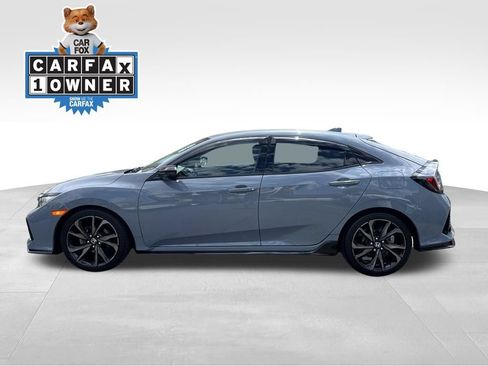 Used 2019 Honda Civic Sport Touring image 2