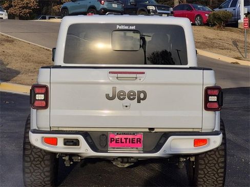 Used 2023 Jeep Gladiator Overland image 5