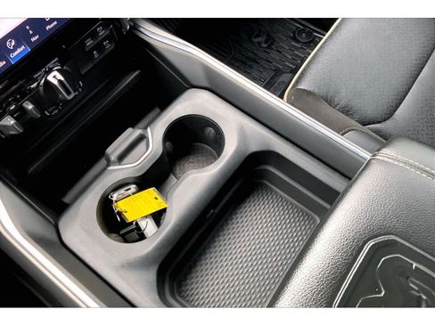 Used 2024 RAM 1500 Laramie image 19