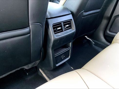 Used 2022 Ford Edge SEL AWD/4WD image 27