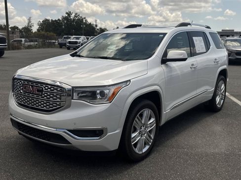 Used 2019 GMC Acadia Denali w/ Technology Package AWD/4WD image 8