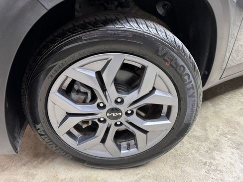 Used 2024 Kia Seltos S AWD/4WD image 28