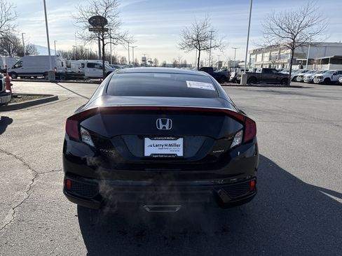 Used 2019 Honda Civic Sport image 4