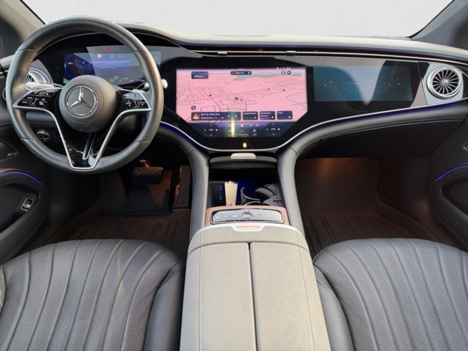 Used 2022 Mercedes-Benz EQS 580 4MATIC Sedan w/ Pinnacle Trim Package image 13