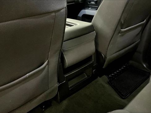 Used 2018 Chevrolet Silverado 1500 LT w/ All Star Edition image 11