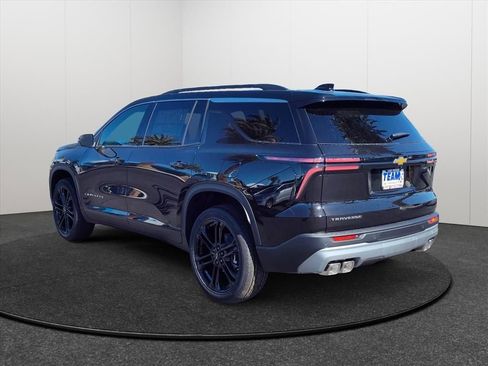 New 2026 Chevrolet Traverse LT w/ LPO, Floor Liner Package image 4