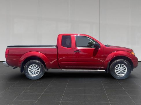 Used 2021 Nissan Frontier SV AWD/4WD image 6