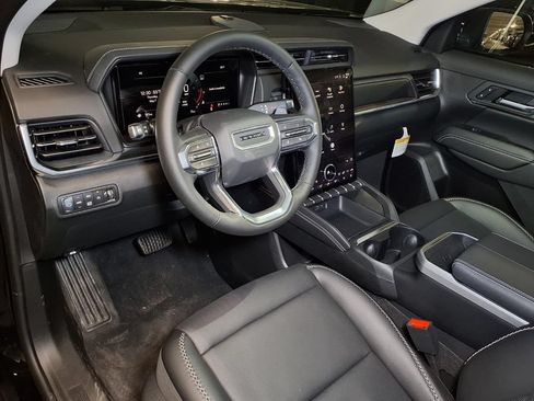 New 2026 GMC Terrain Denali w/ LPO, Black Badging Package AWD/4WD image 15