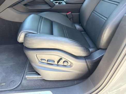 Certified 2023 Porsche Cayenne S Platinum AWD/4WD image 21
