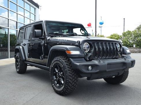 Used 2020 Jeep Wrangler Unlimited Sport AWD/4WD image 3