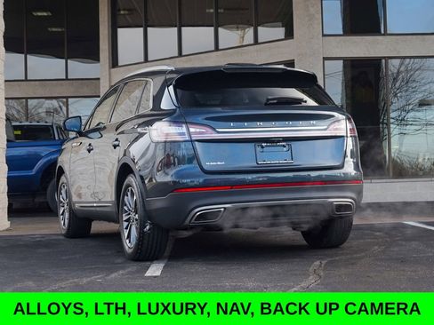 Used 2023 Lincoln Nautilus FWD w/ Premium Package image 4