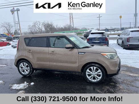 Used 2015 Kia Soul + image 7