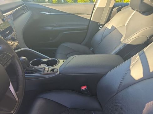 Used 2022 Toyota Camry XSE image 21