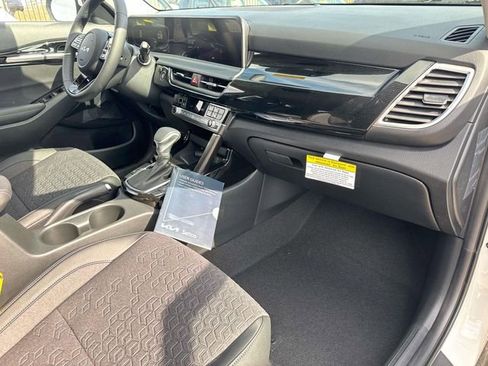 New 2026 Kia Seltos S FWD image 15