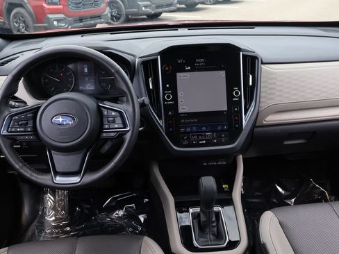 Used 2025 Subaru Forester Limited AWD/4WD image 16