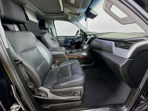 Used 2019 GMC Yukon XL SLT w/ Open Road Package RWD image 37