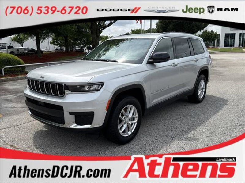 Certified 2023 Jeep Grand Cherokee L Laredo image 1