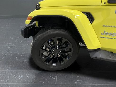 Used 2023 Jeep Wrangler Unlimited Sahara w/ Cold Weather Group image 36