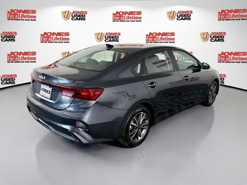 Used 2023 Kia Forte LXS FWD image 15