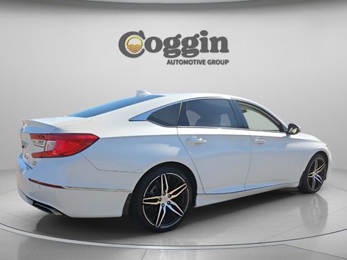 Certified 2021 Honda Accord Touring image 6