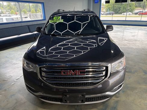 Used 2019 GMC Acadia SLE w/ GMC Pro Grade Package AWD/4WD image 6