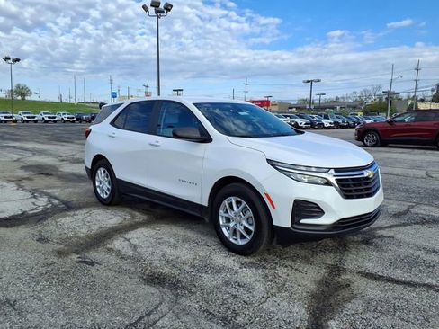 Used 2024 Chevrolet Equinox LS w/ LS Convenience Package FWD image 8