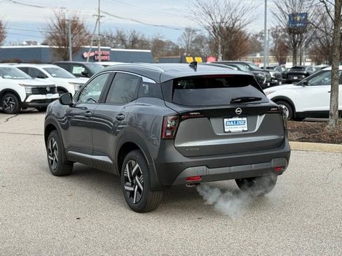 New 2026 Nissan Kicks SV image 7