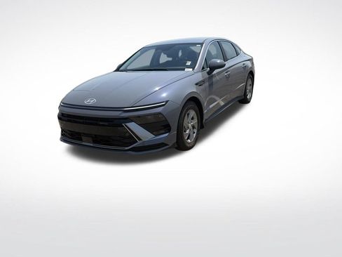 Used 2026 Hyundai Sonata SE FWD image 1