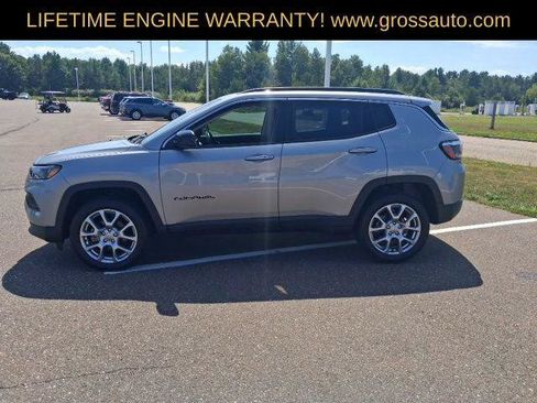 Certified 2022 Jeep Compass Latitude AWD/4WD image 5
