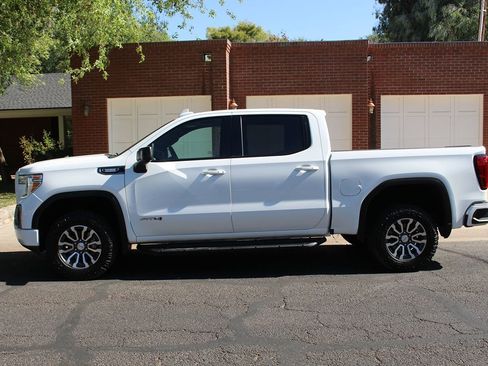 Used 2021 GMC Sierra 1500 AT4 w/ AT4 Preferred Package image 2