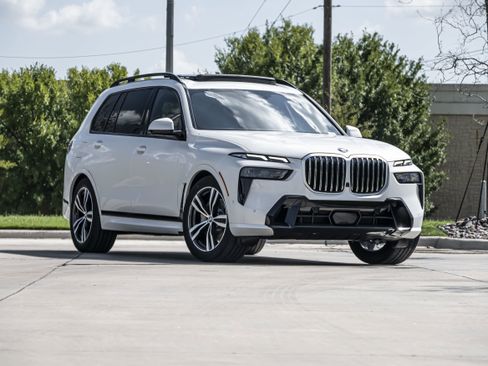 New 2026 BMW X7 xDrive40i w/ M Sport Package image 2