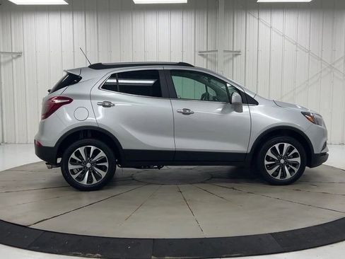 Used 2022 Buick Encore Preferred w/ Safety Package image 9