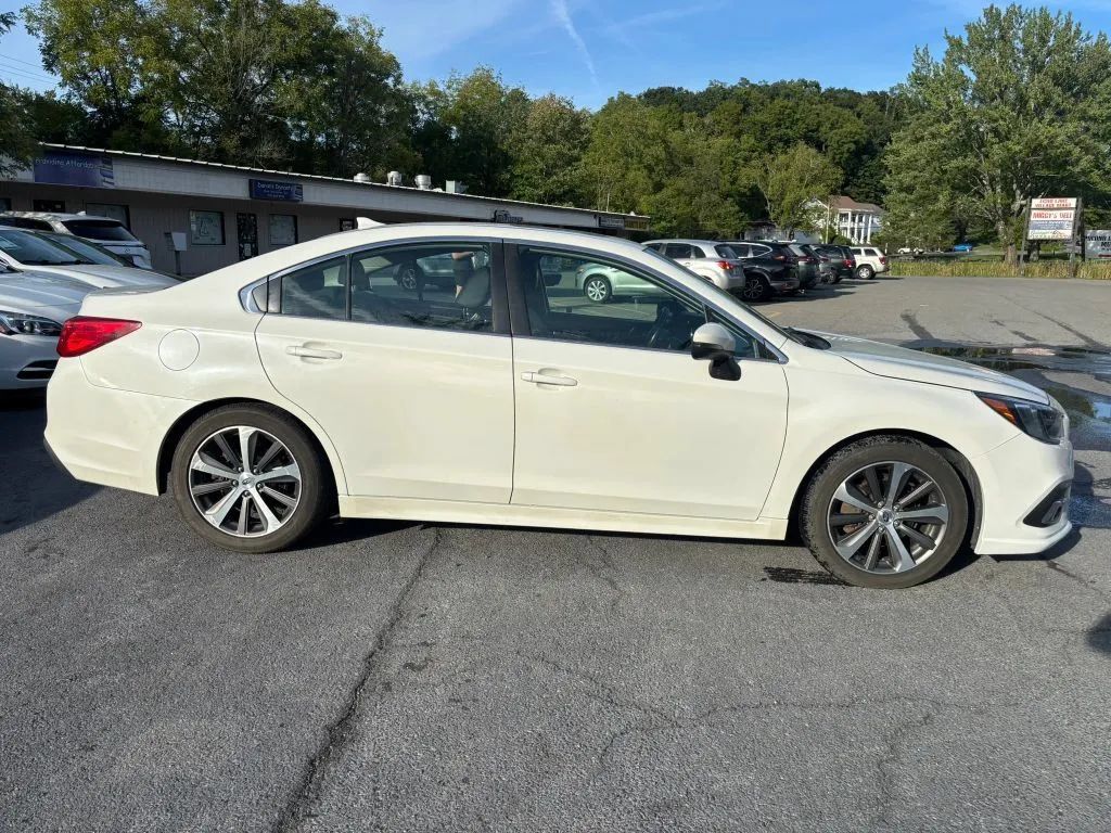 Used 2018 Subaru Legacy 2.5i Limited AWD/4WD image 9