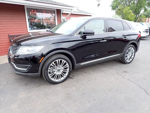 Used 2017 Lincoln MKX Reserve AWD/4WD image 3
