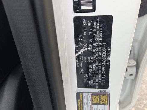 Used 2024 Kia Forte GT-Line w/ GT-Line Premium Package FWD image 6