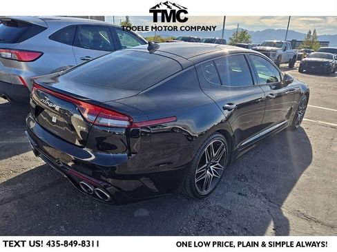 Used 2023 Kia Stinger GT2 image 2