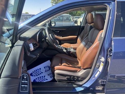 Certified 2022 Subaru Outback Touring AWD/4WD image 4