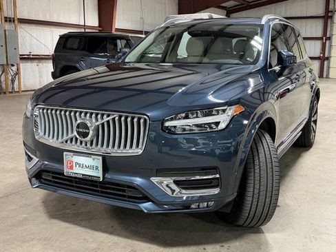 Used 2025 Volvo XC90 B6 Plus w/ Protection Package Premier image 3
