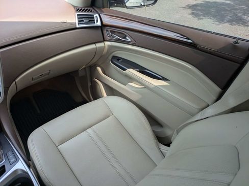 Used 2015 Cadillac SRX Luxury w/ Driver Awareness Package FWD image 20