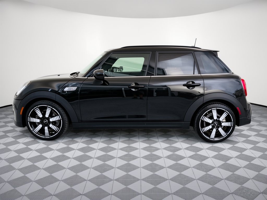 Used 2023 MINI Cooper S FWD image 2