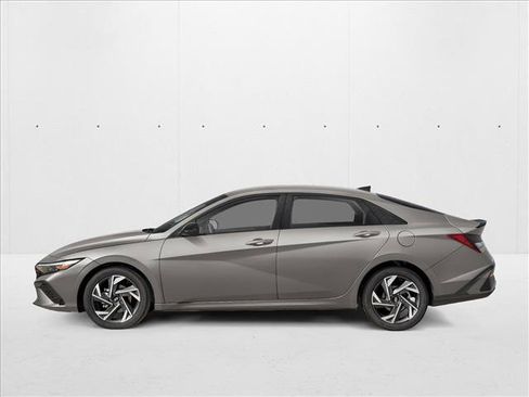 New 2026 Hyundai Elantra Sport image 3
