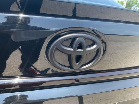 Used 2025 Toyota Corolla SE FWD image 30