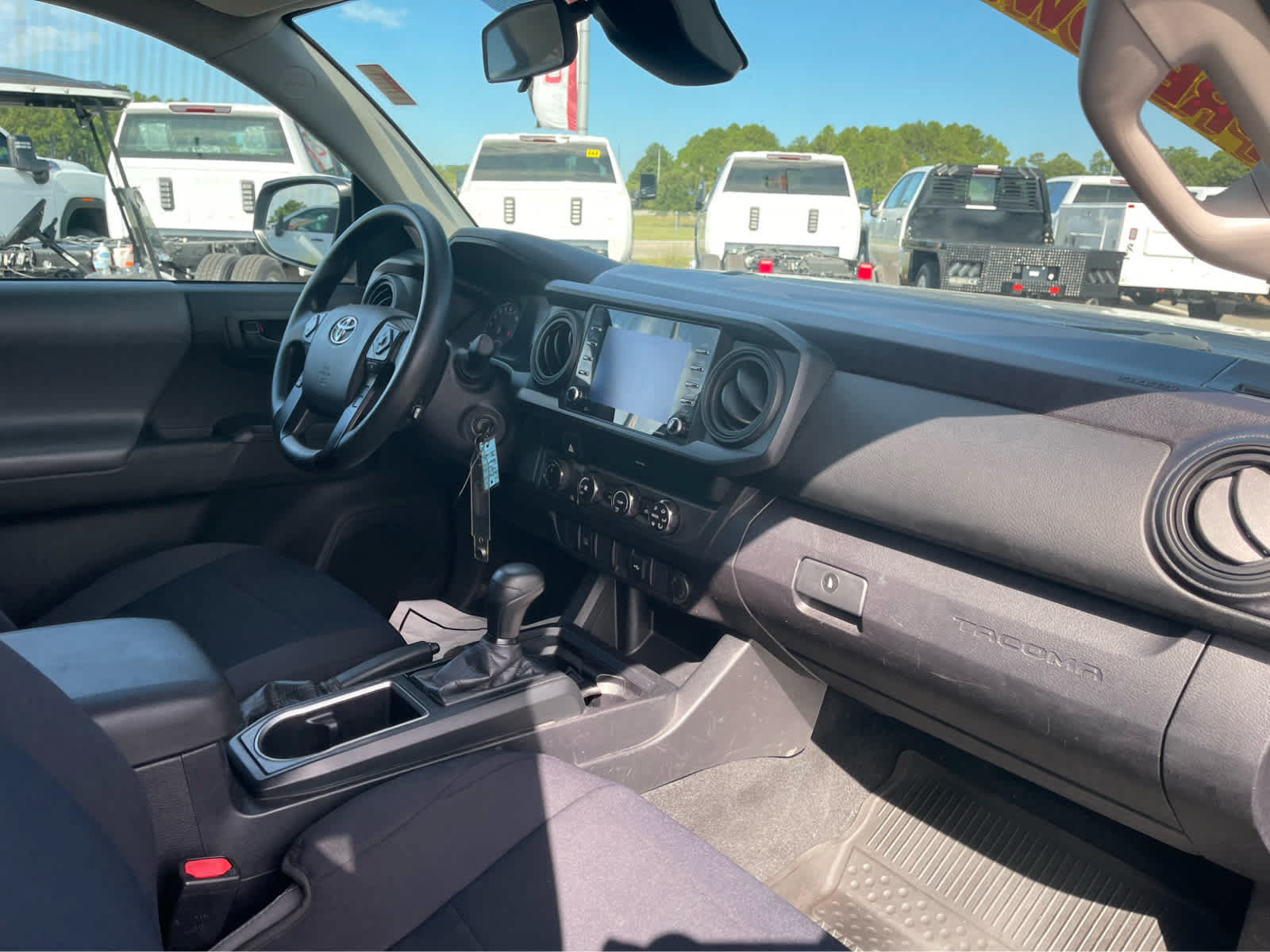 Used 2021 Toyota Tacoma SR AWD/4WD image 25