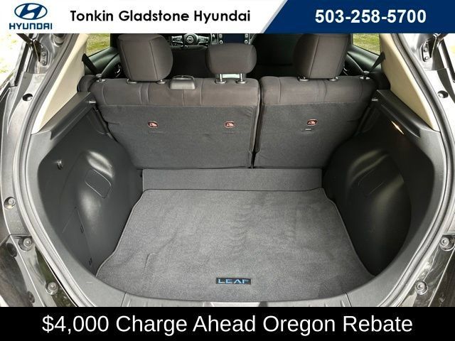 Used 2025 Nissan Leaf S FWD image 18
