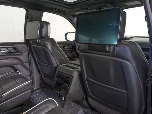 Used 2026 GMC Yukon XL AT4 Ultimate image 12