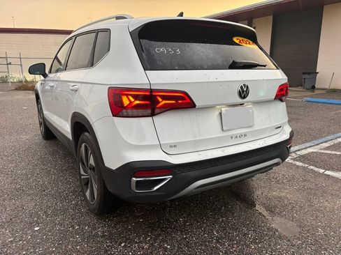 Used 2024 Volkswagen Taos SE AWD/4WD image 5