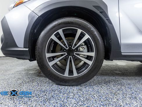 Used 2024 Subaru Crosstrek 2.0i Premium AWD/4WD image 46